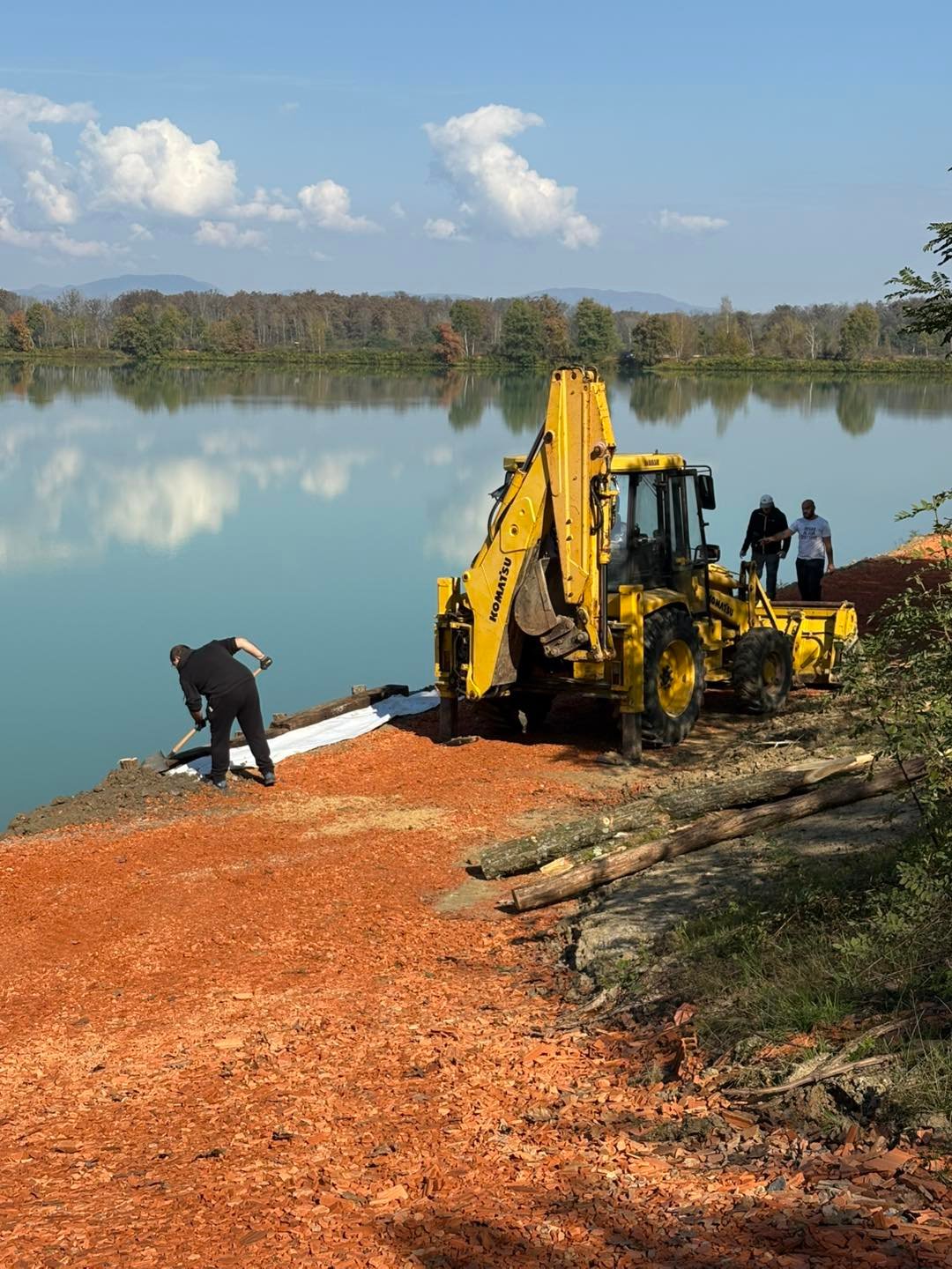 Work on swims Lake Sumbar