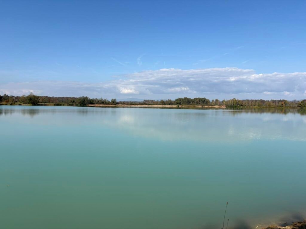 Lake Sumbar Scenic view of Lake Sumbar