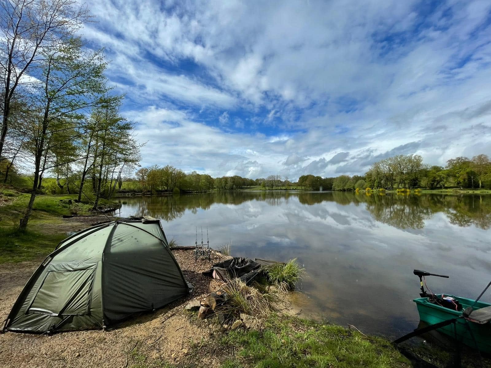 Angling Paradise French Carp Fishing Holidays